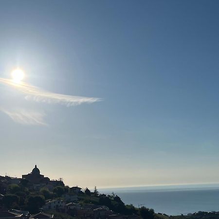 Seta Luxury Lägenhet Roseto Degli Abruzzi Exteriör bild