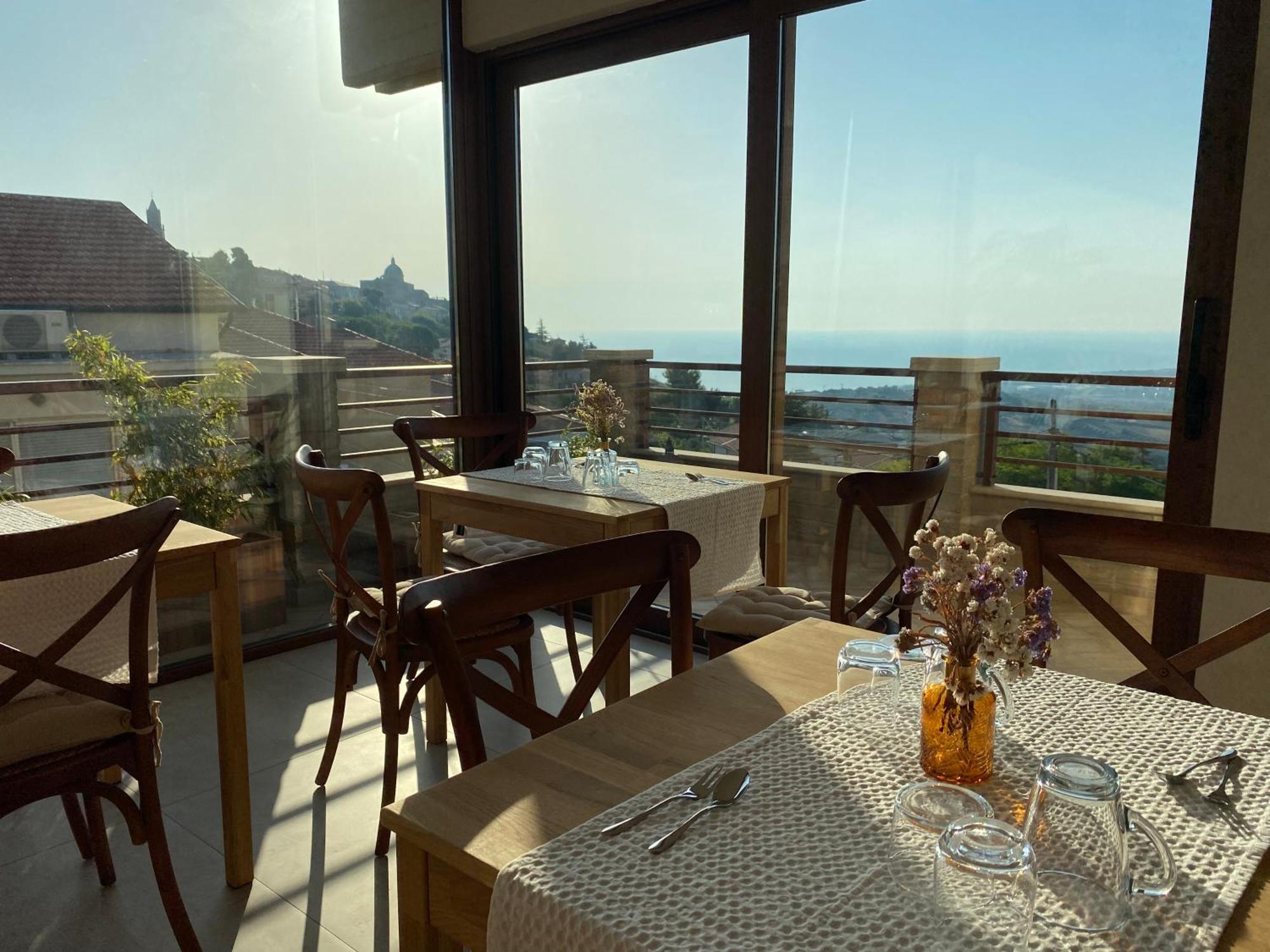 Seta Luxury Lägenhet Roseto Degli Abruzzi Exteriör bild