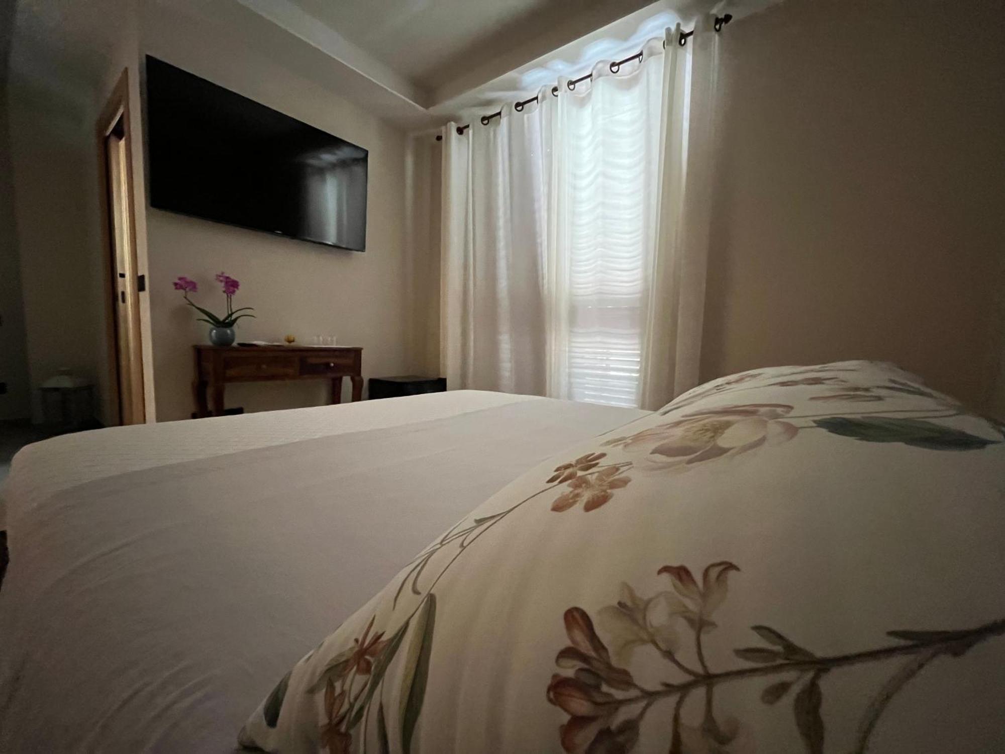 Seta Luxury Lägenhet Roseto Degli Abruzzi Exteriör bild